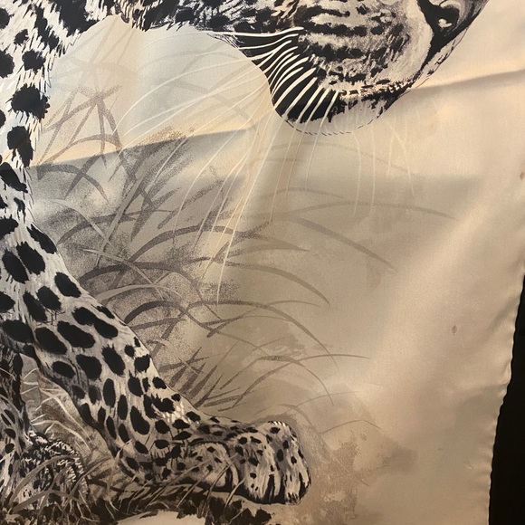 Hermes Limited Edition Retired Panthera Pardus Silk 140cm 55” Scarf Shawl Dallet - Picture 11 of 15